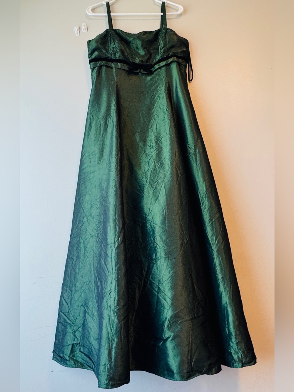 Jessica McClintock Shimmering Dark Green Bridal Dress 90s Style